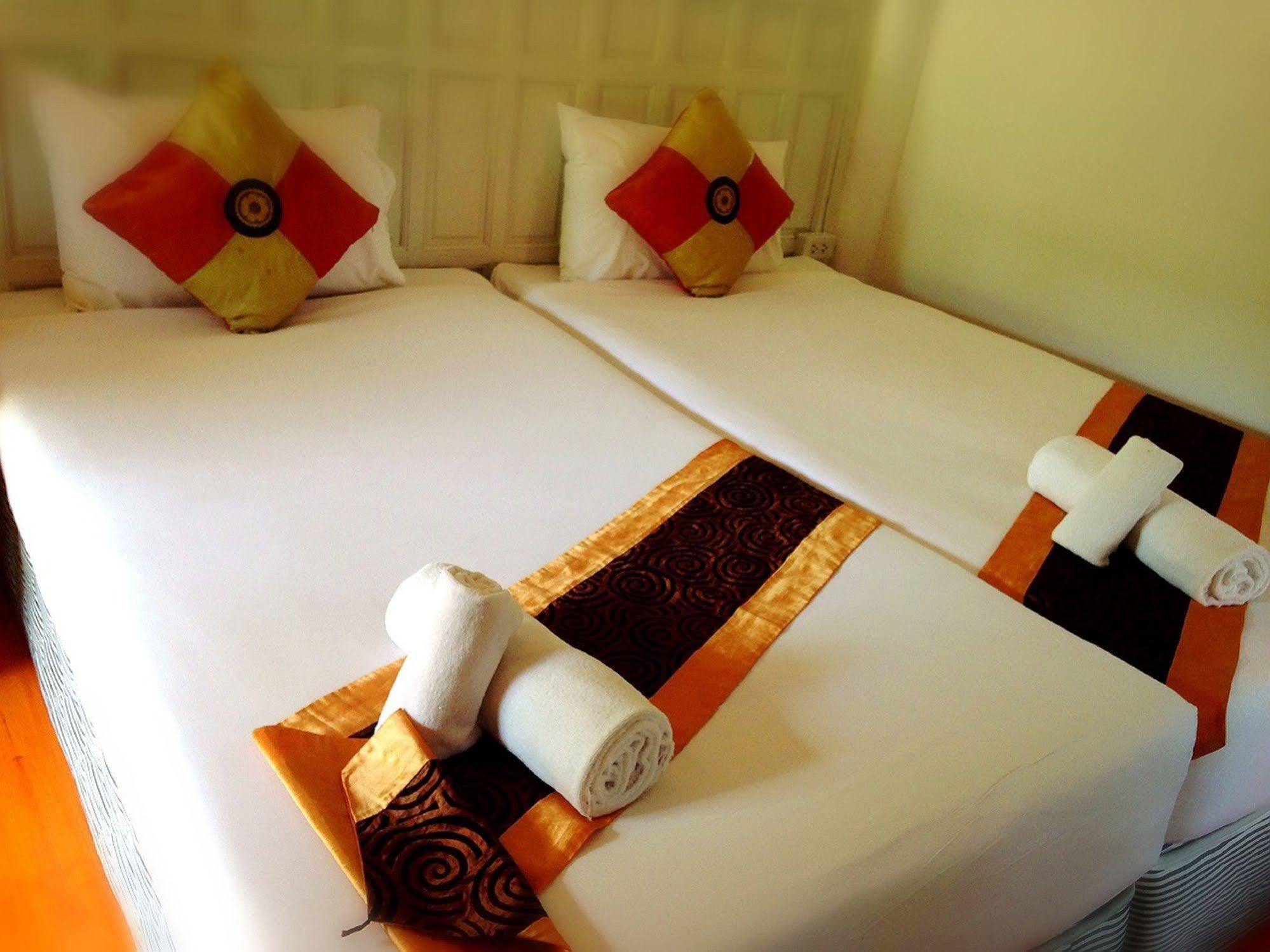 Jaroenrat Resort Samut Songkhram Экстерьер фото