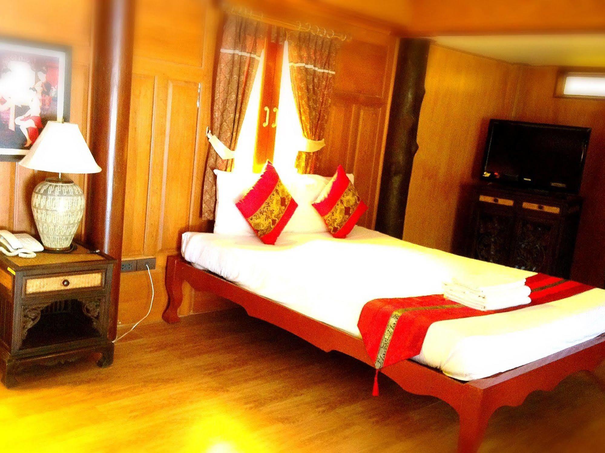 Jaroenrat Resort Samut Songkhram Экстерьер фото