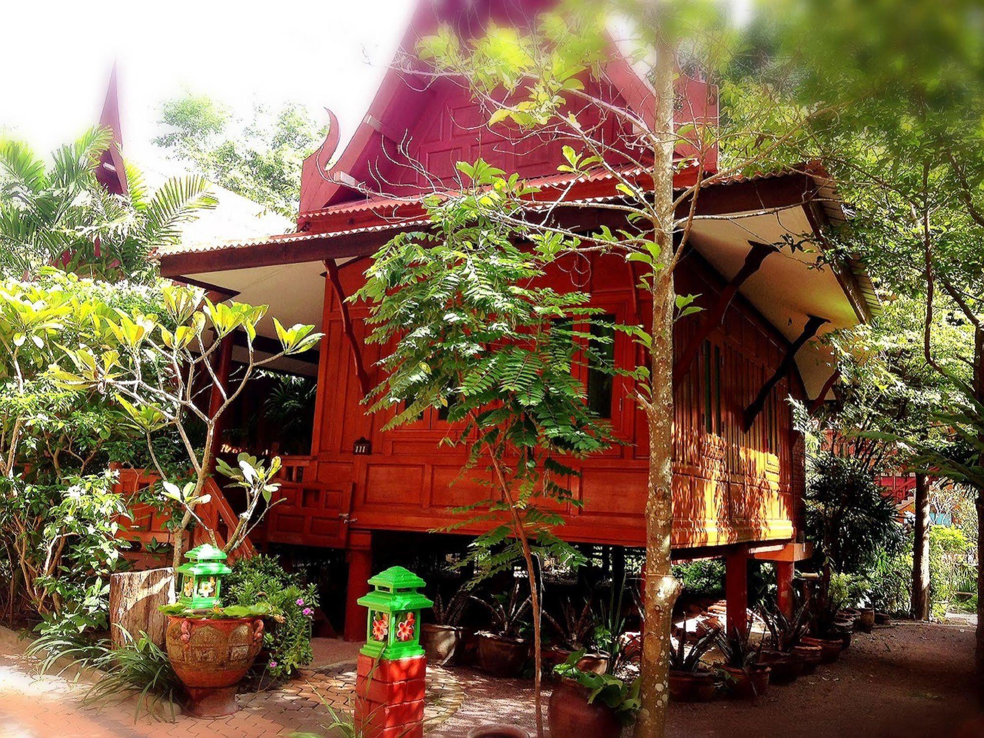 Jaroenrat Resort Samut Songkhram Экстерьер фото