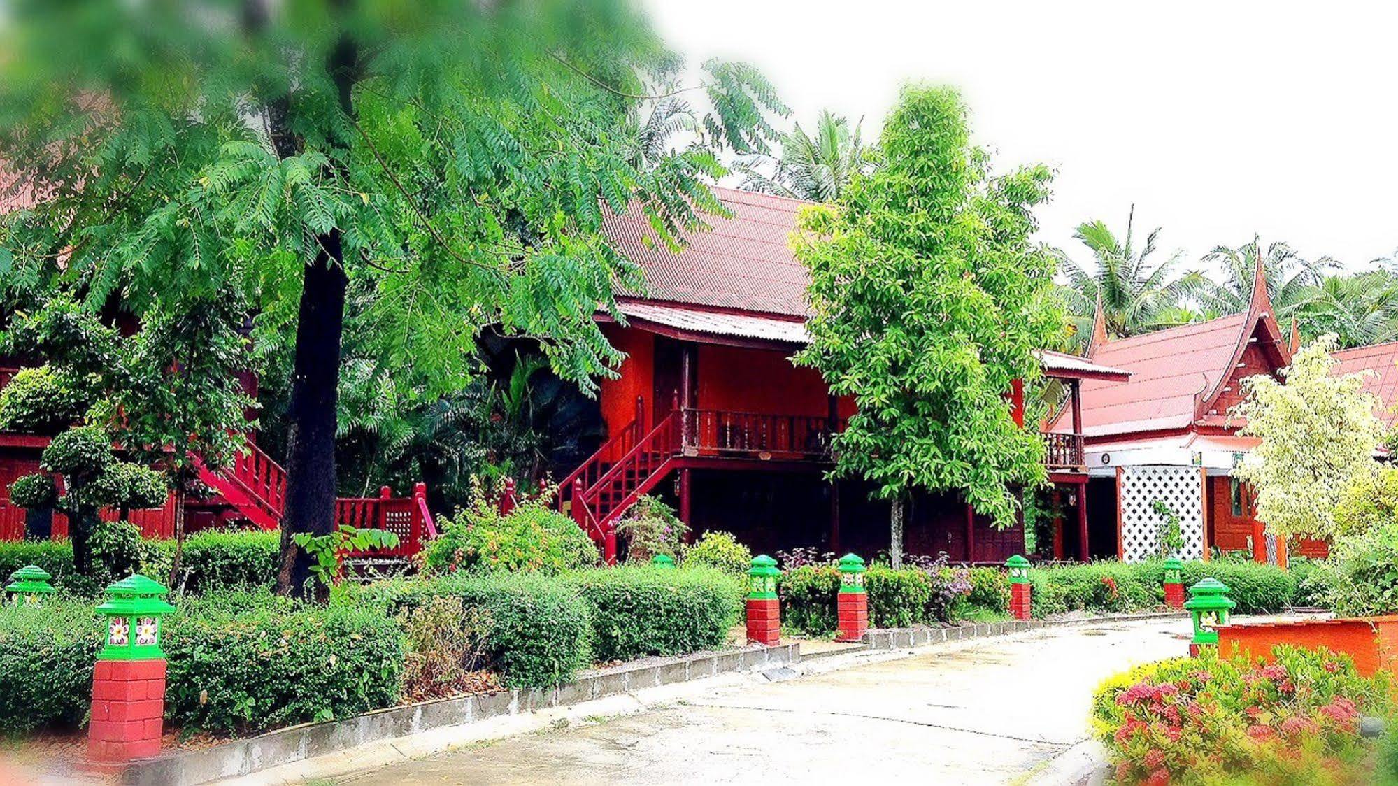 Jaroenrat Resort Samut Songkhram Экстерьер фото