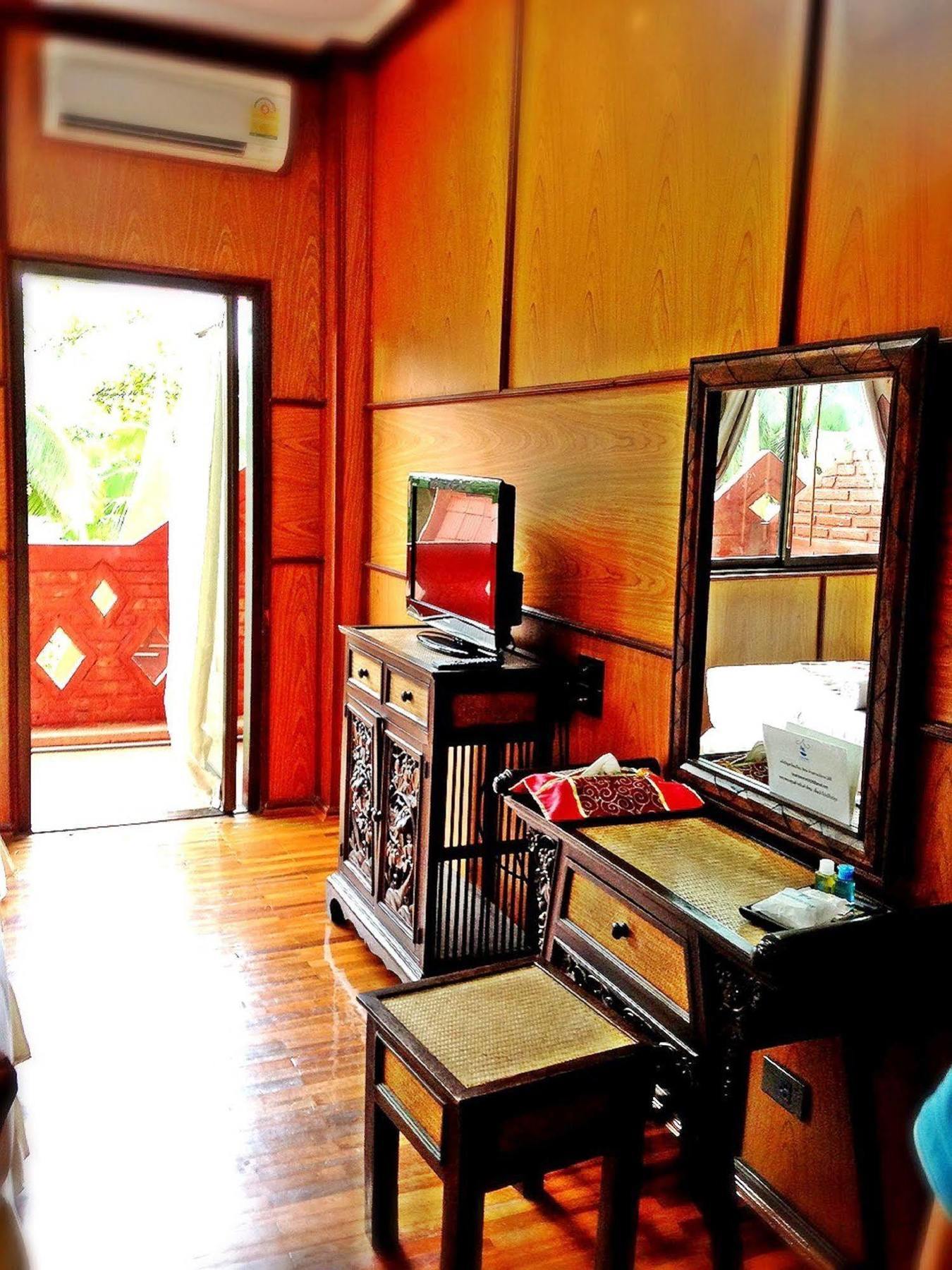 Jaroenrat Resort Samut Songkhram Экстерьер фото