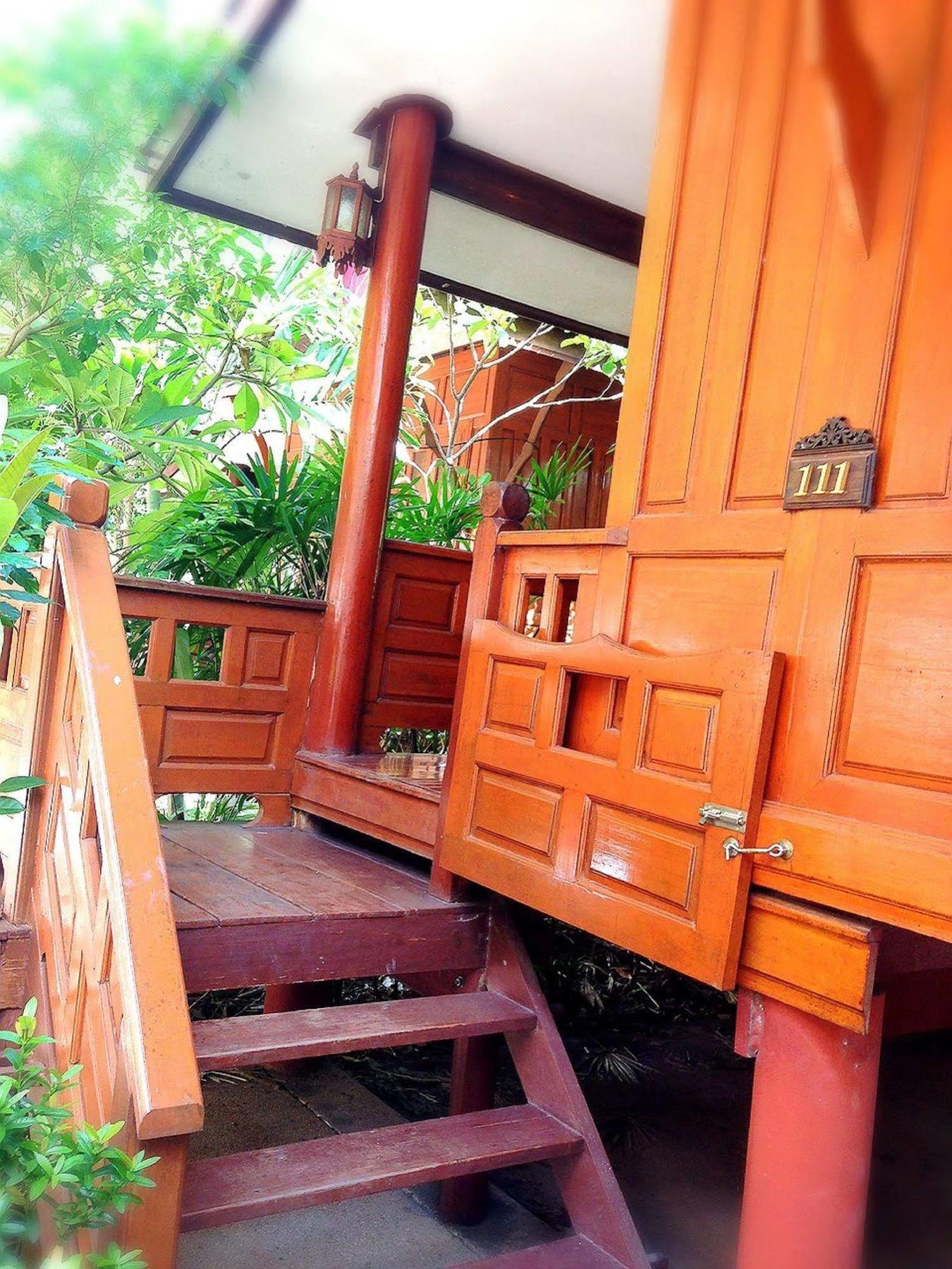 Jaroenrat Resort Samut Songkhram Экстерьер фото